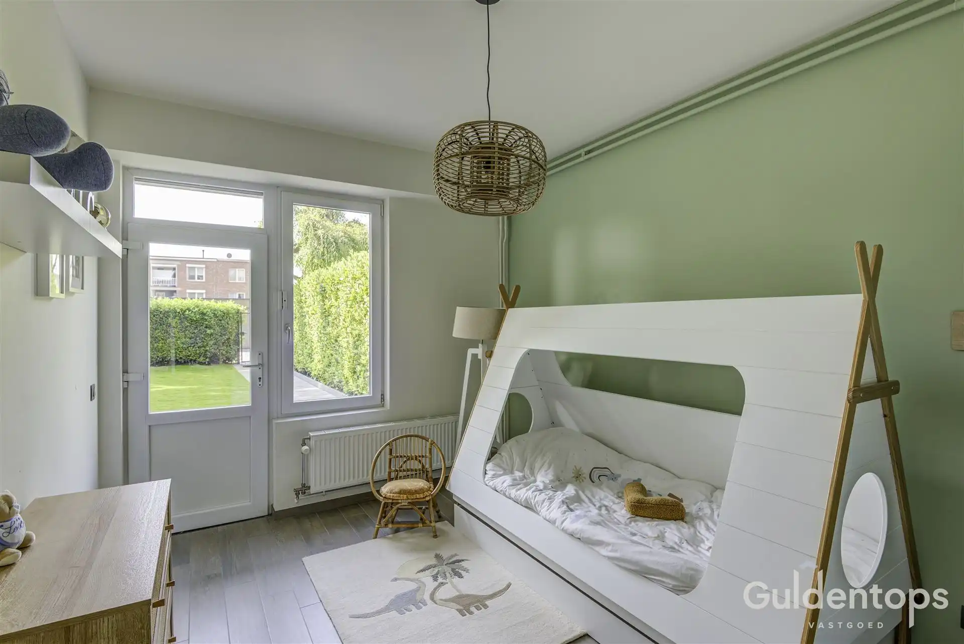 Modern ruim gelijkvloers (2 slk) appartement met ruime tuin foto 17