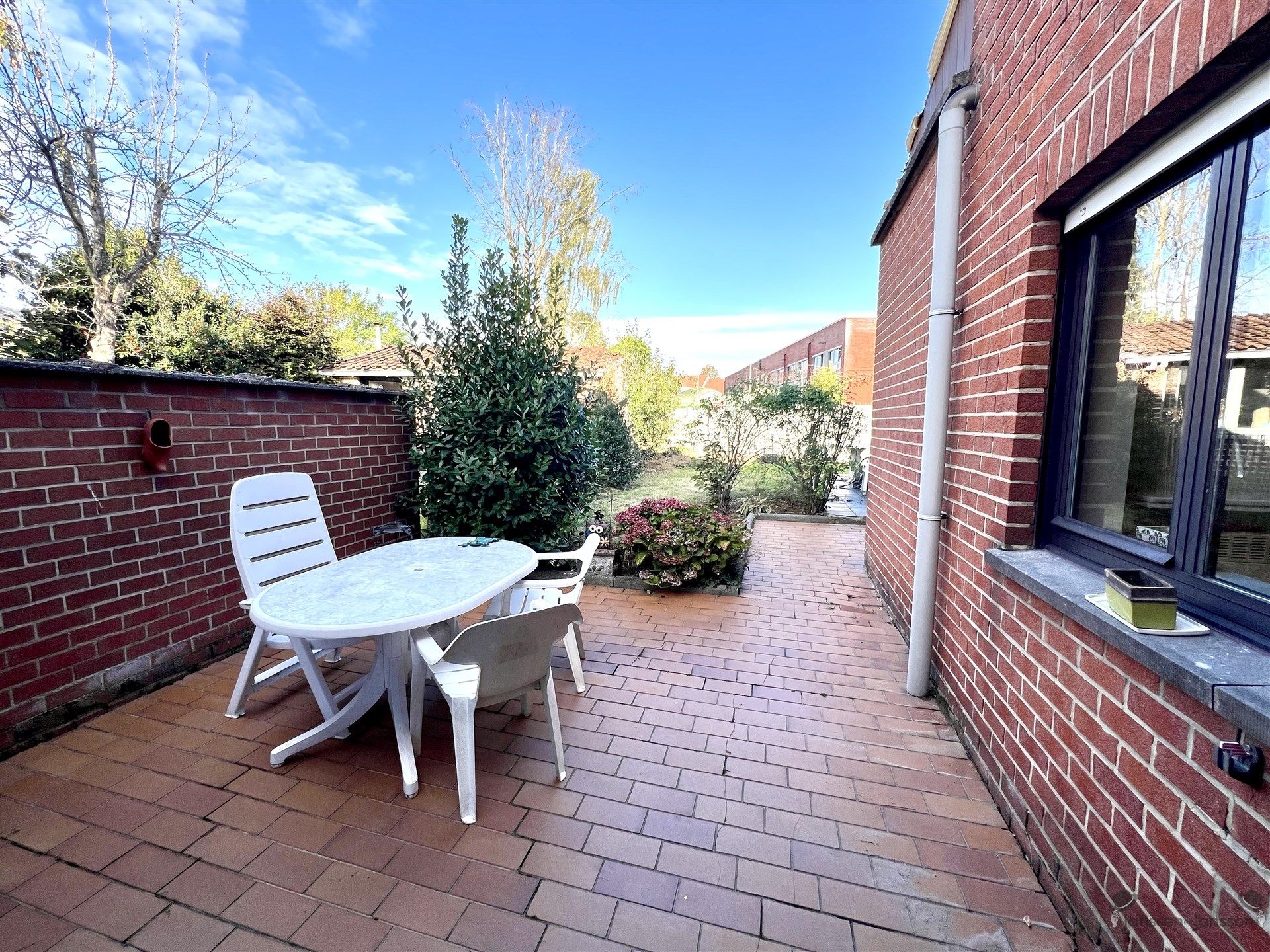 Te renoveren woning met 3 slaapkamers & tuin foto 6