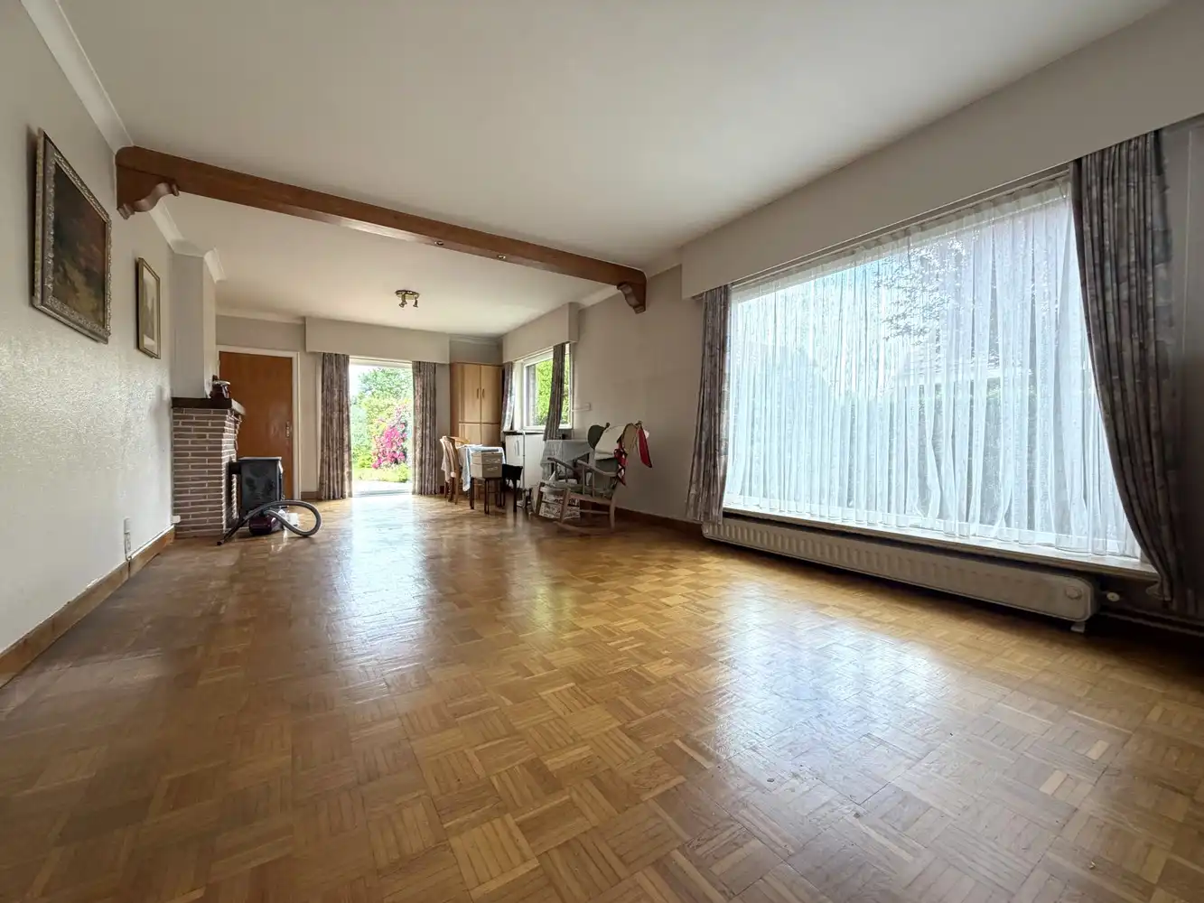 Op te frissen alleenstaande woning met riante tuin foto 7