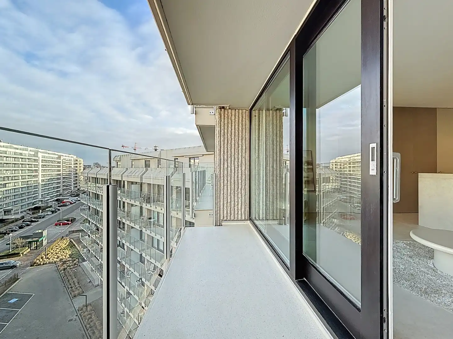 Gerenoveerd luxe appartement met terras op topligging in Nieuwpoort-Bad foto 7