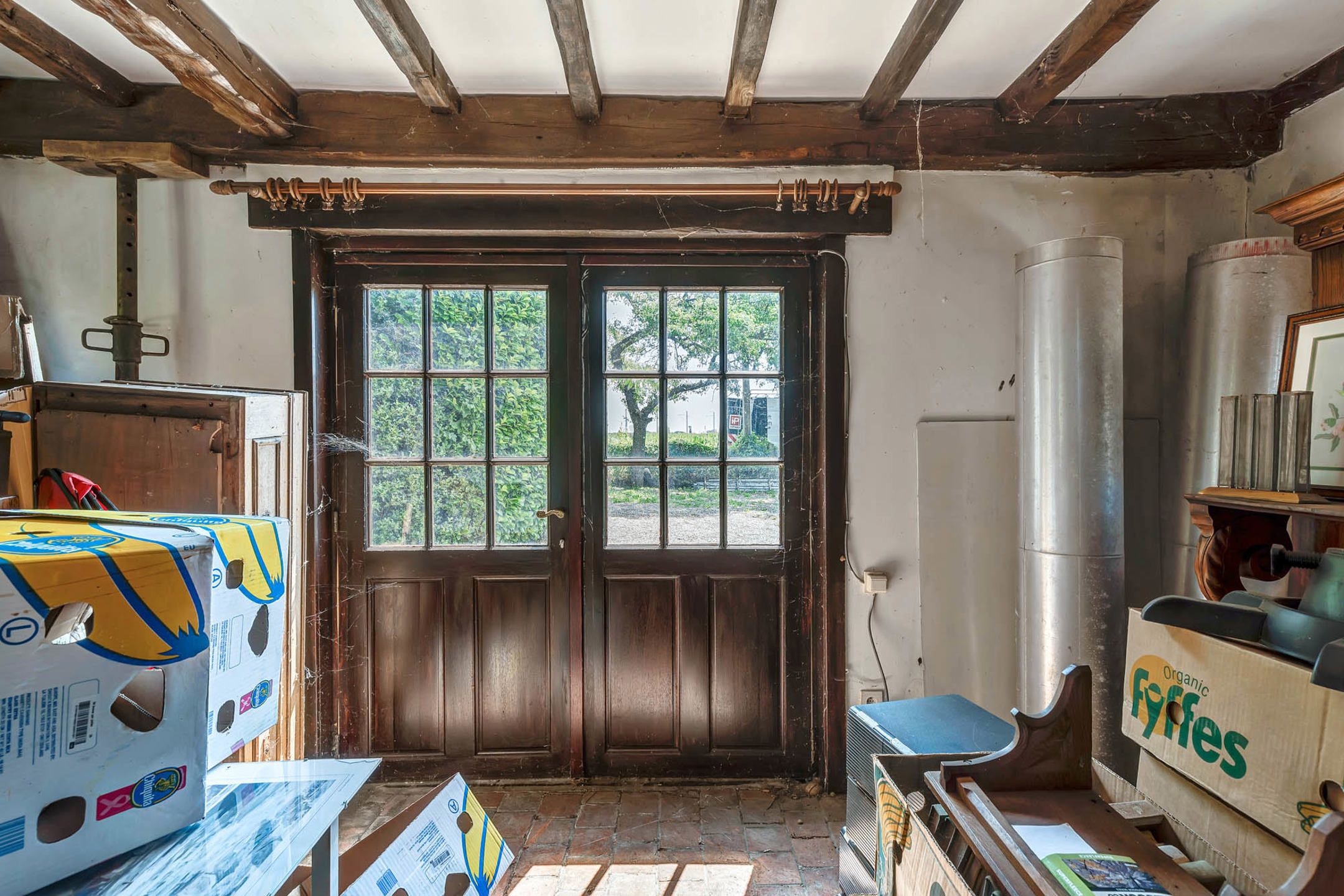 Uniek landhuis met aparte conciergewoning op 2 Hect grond foto 44