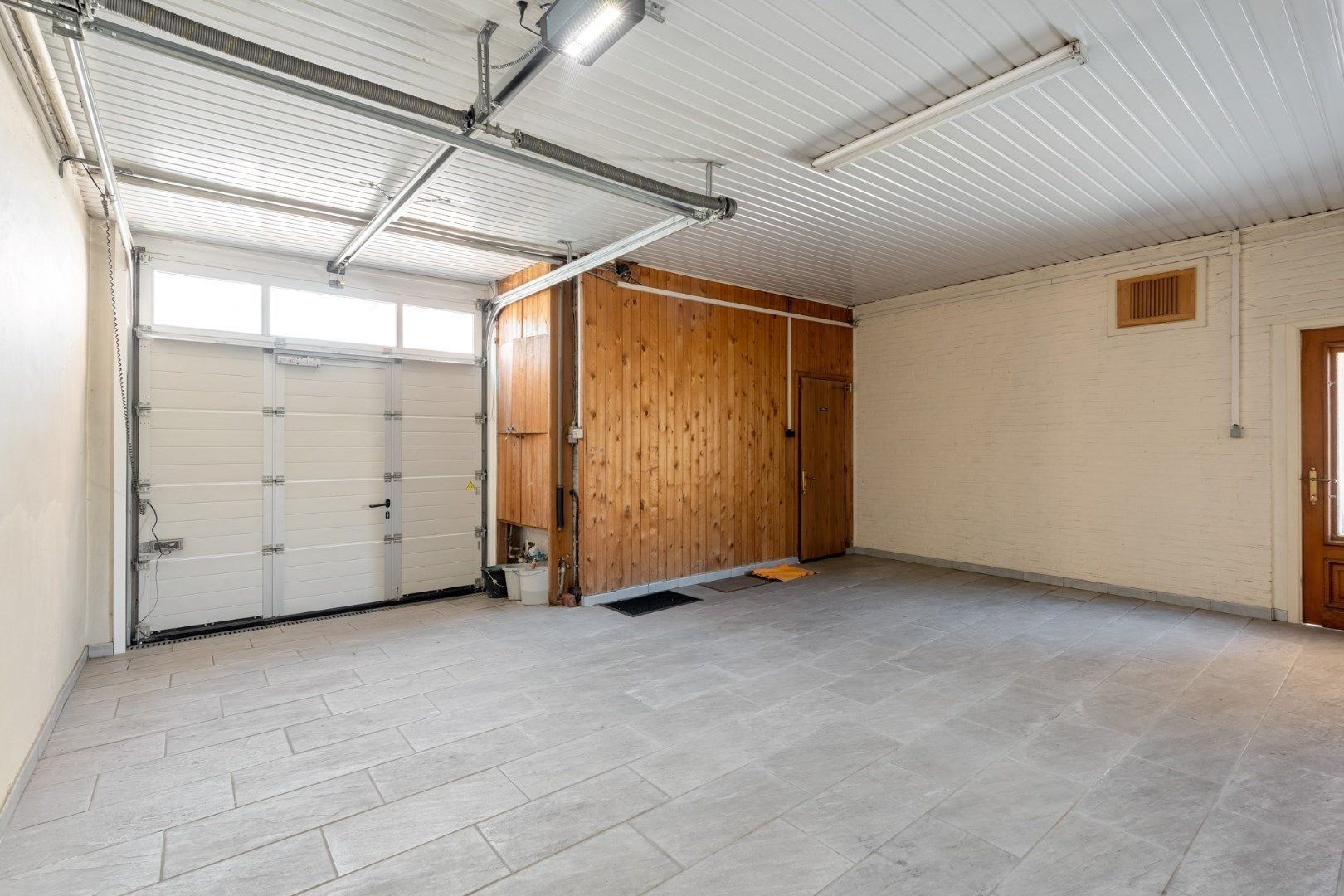 Halfvrijstaande woning met garage en ruime achterliggende polyvalente ruimte (148 m²) foto 21