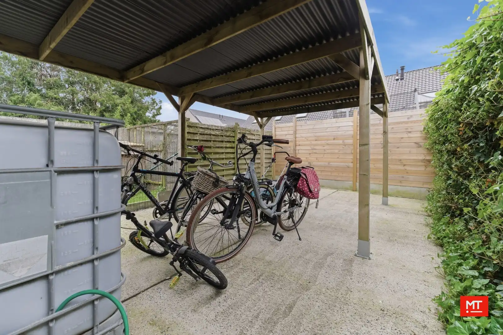 Centraal gelegen instapklare woning met 3 slaapkamers, zonnige tuin en praktijkruimte in Langemark foto 29