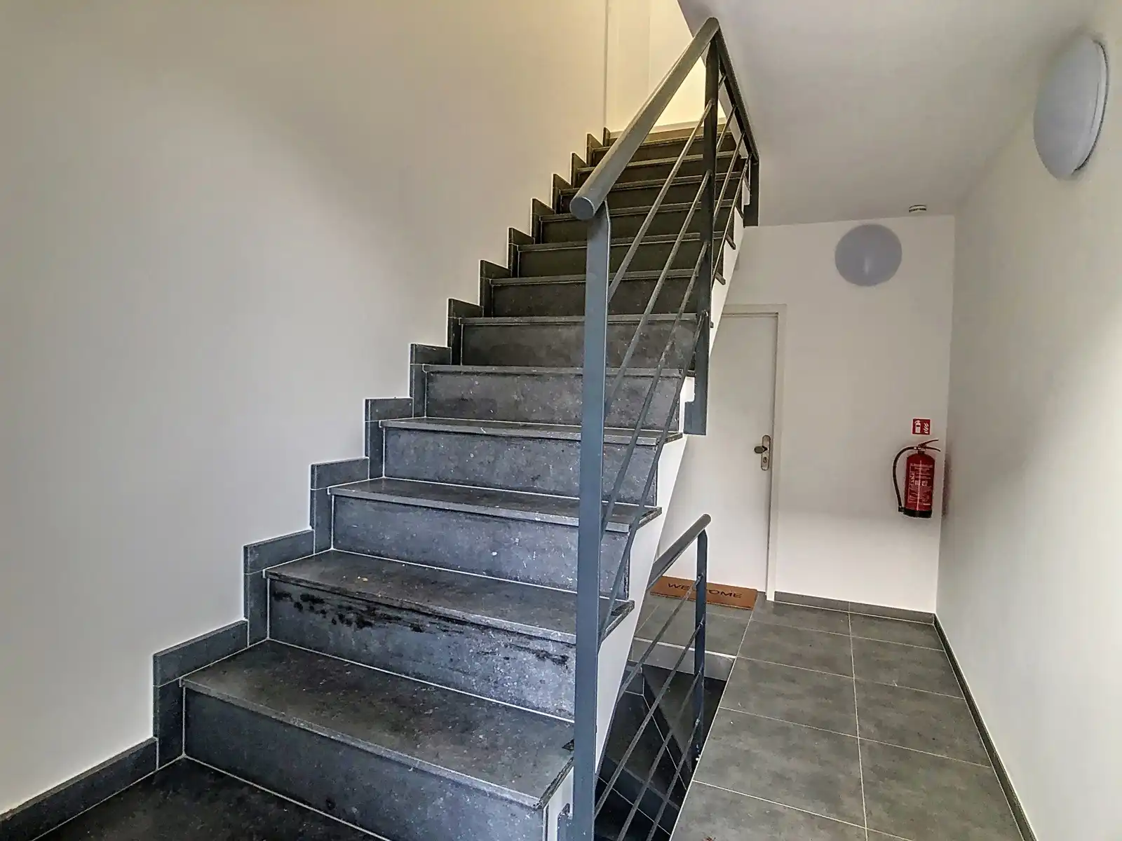 Centrum: duplex met 2 slkmrs, 2 terrassen, staanplaats foto 2