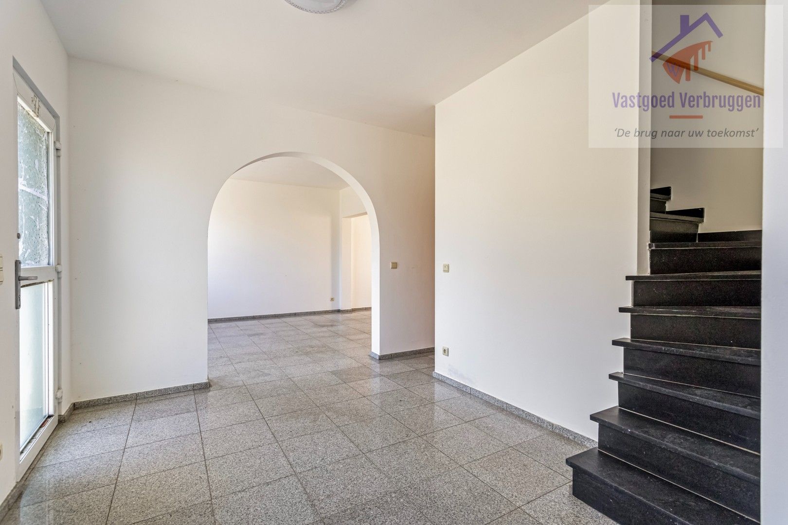 Ruime energiezuinige woning met garage, tuin en 4 slaapkamers foto 4