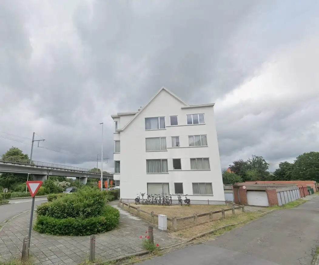 Garagebox te koop te Lokeren foto 3