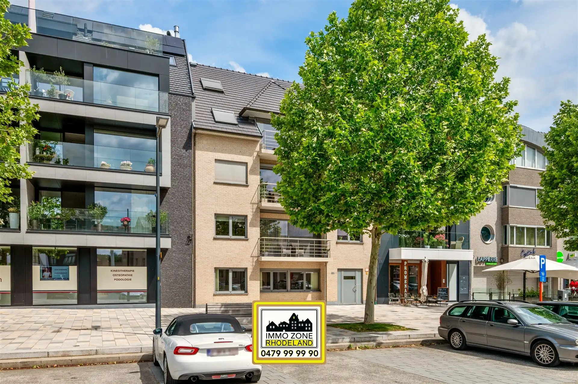 Instapklaar appartement op het mooie marktplein foto 2
