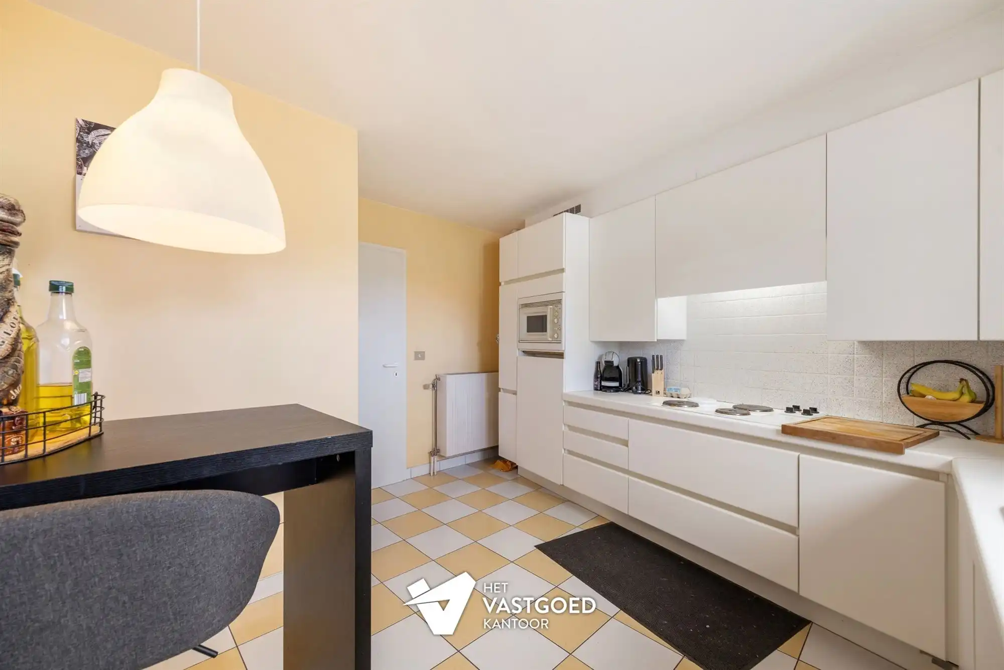 CENTRAAL GELEGEN, INSTAPKLARE BEL-ÉTAGEWONING foto 14