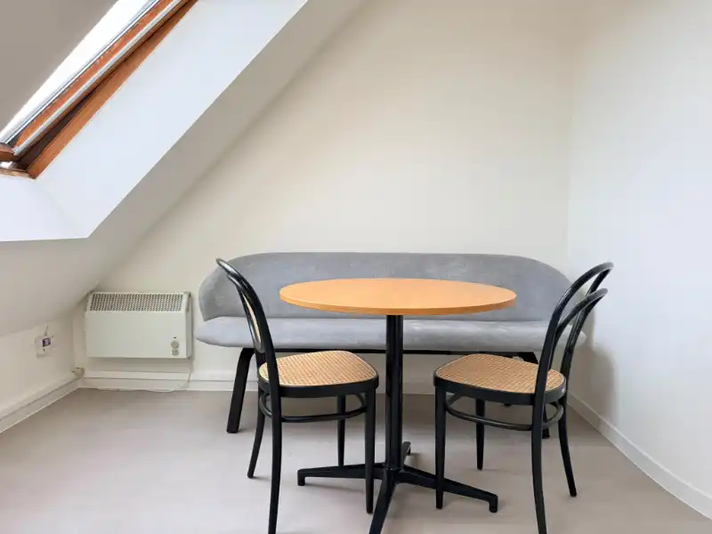 Interessante investeringsopportuniteit ( ook om zelf te bewonen )  in hartje Hasselt –  100 % vernieuwde duplex foto 6