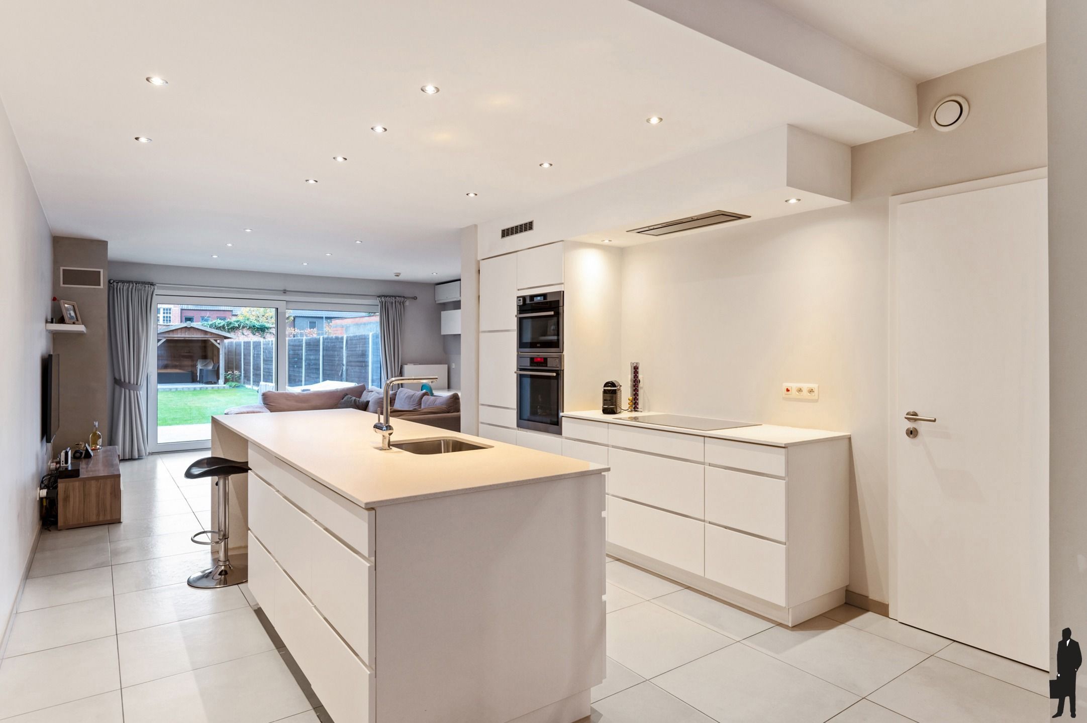 Welgelegen energiezuinige woning met 4 slpks en ZW tuin foto 3