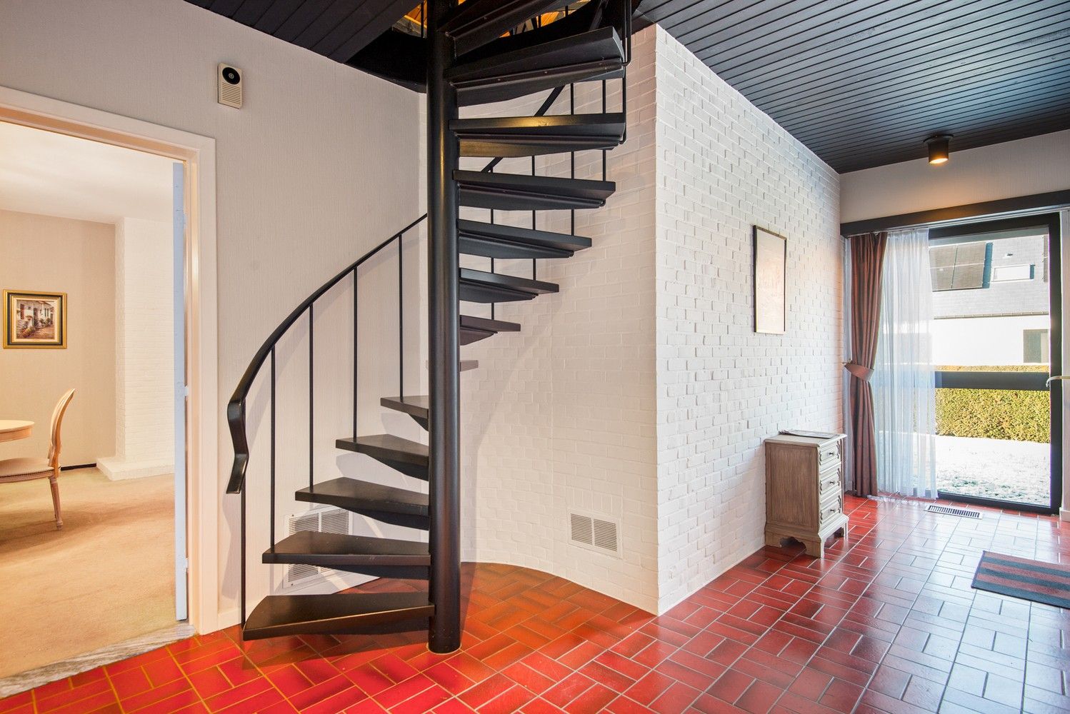 Zeer ruime vrijstaande woning met 3 slaapkamers en uitbreidingspotentieel in Kontich foto 4