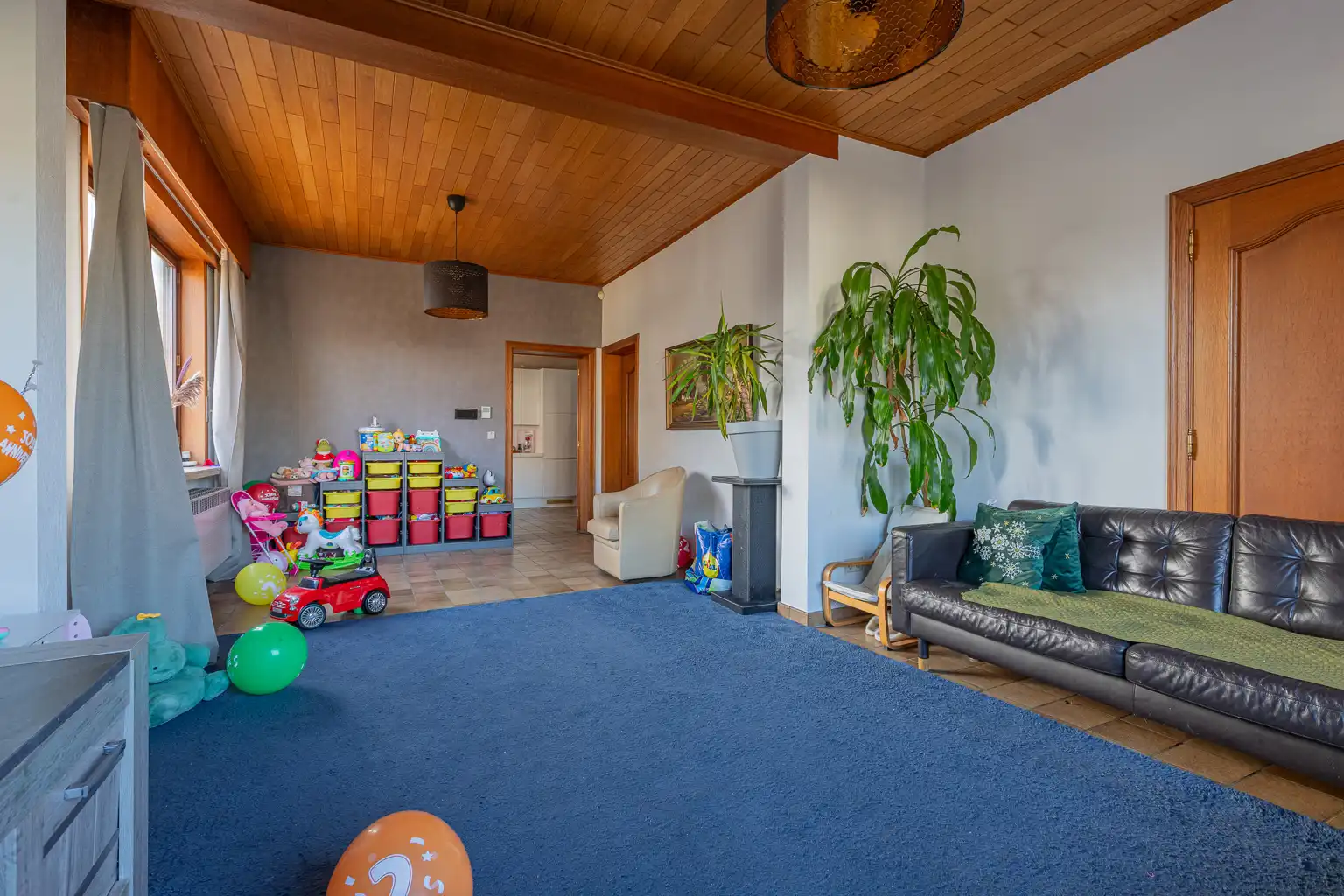 Gezinswoning met zicht op het groen! foto 2