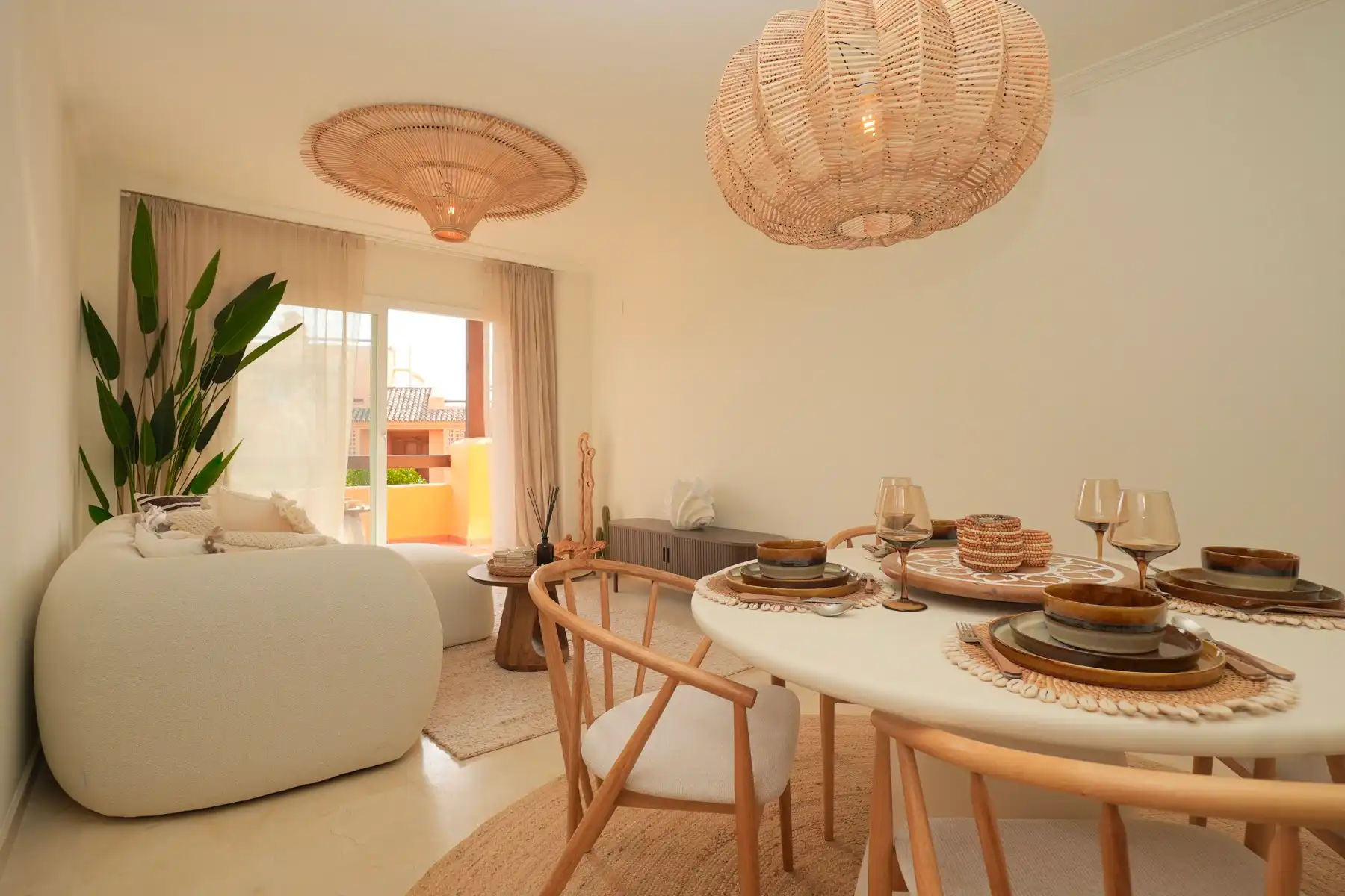 Bemeubeld appartement met parking en berging - uniek aanbod!  foto 5