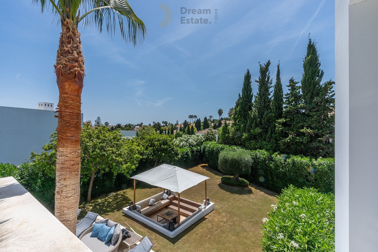 Moderne villa in de wijk El Paraiso, Estepona. foto 32