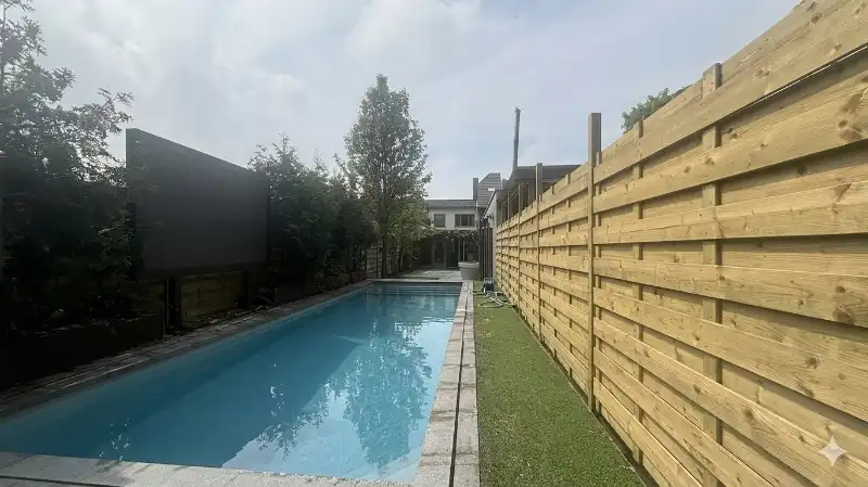 Instapklare 2-slaapkamerwoning met GARAGE, TUIN en ZWEMBAD te koop in Sint-Kruis Brugge foto 12