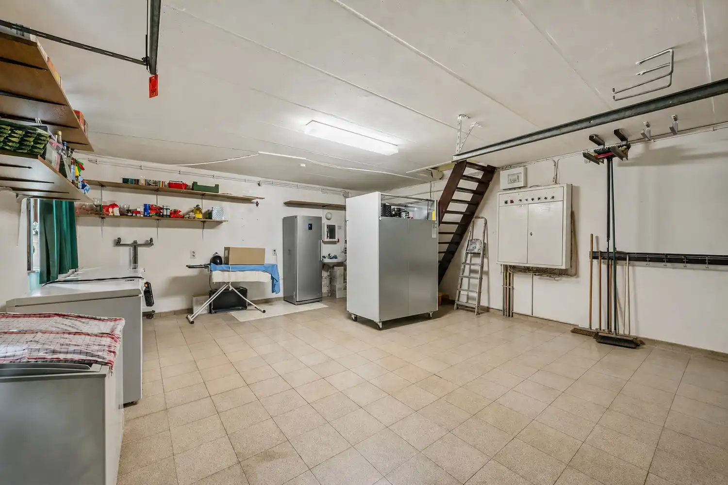 Unieke eigendom met parking & tal van mogelijkheden op een commerciële toplocatie foto 10