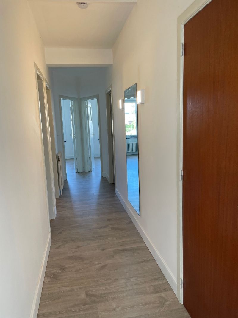 Instapklaar en centraal gelegen appartement met buitenparkeerplaats te Sint-Idesbald foto 10