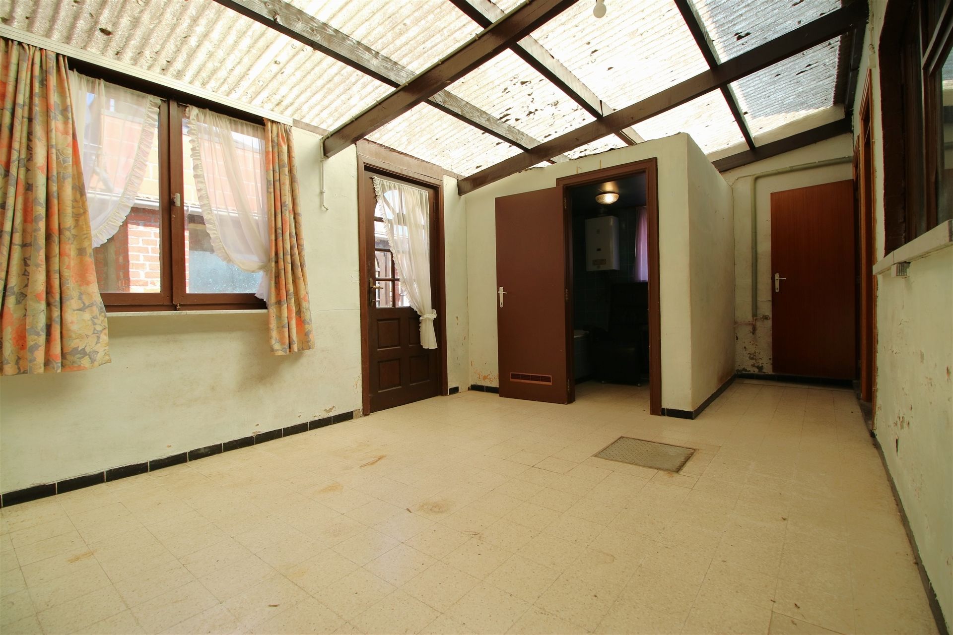 Te renoveren woning HOB in doodlopende straat foto 9