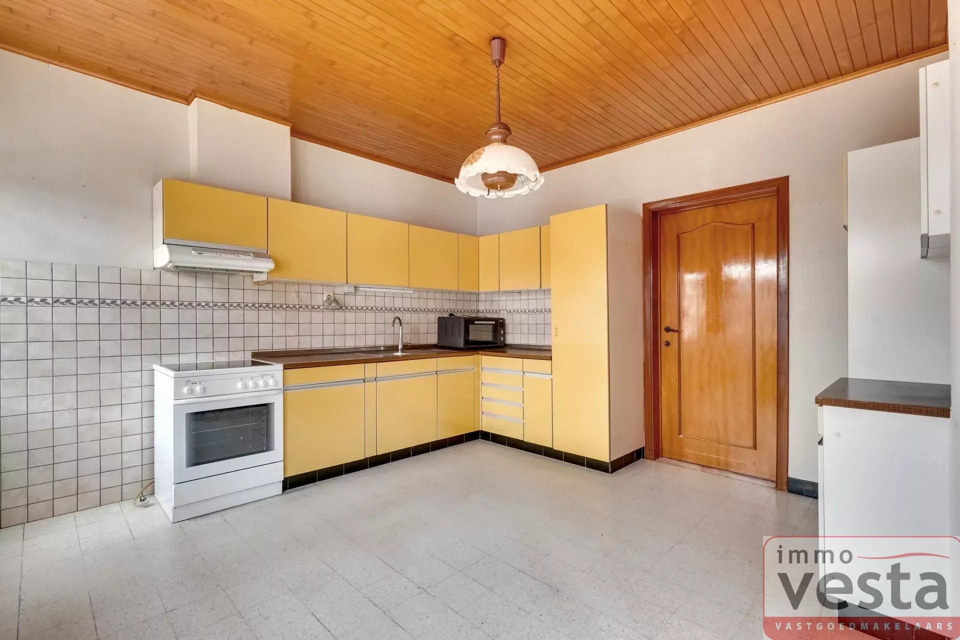 Ruime, landelijk gelegen woning op goede locatie foto 10
