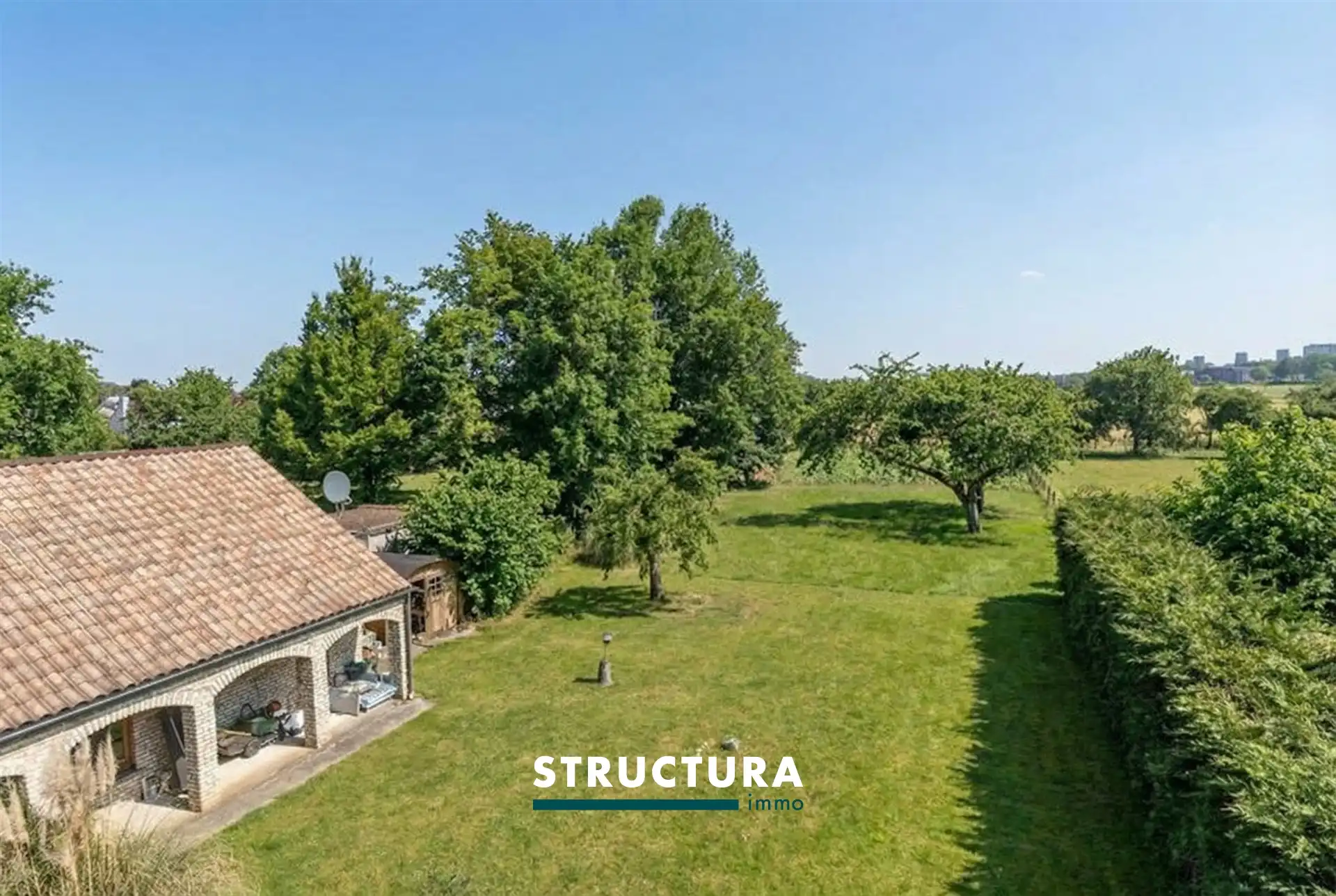 Instapklare villa met 4 slaapkamers, grote tuin en absolute privacy foto 5