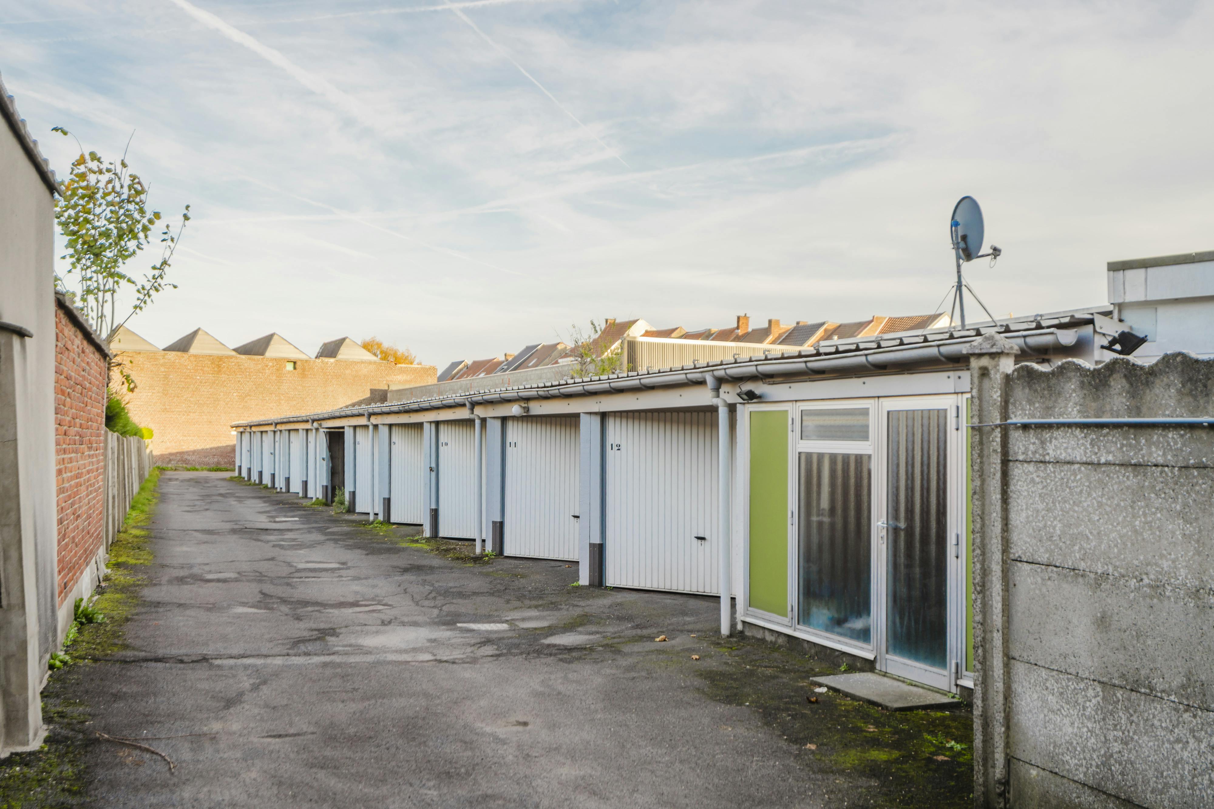 Interessante opbrengsteigendom te Kortrijk (Heule) foto 17