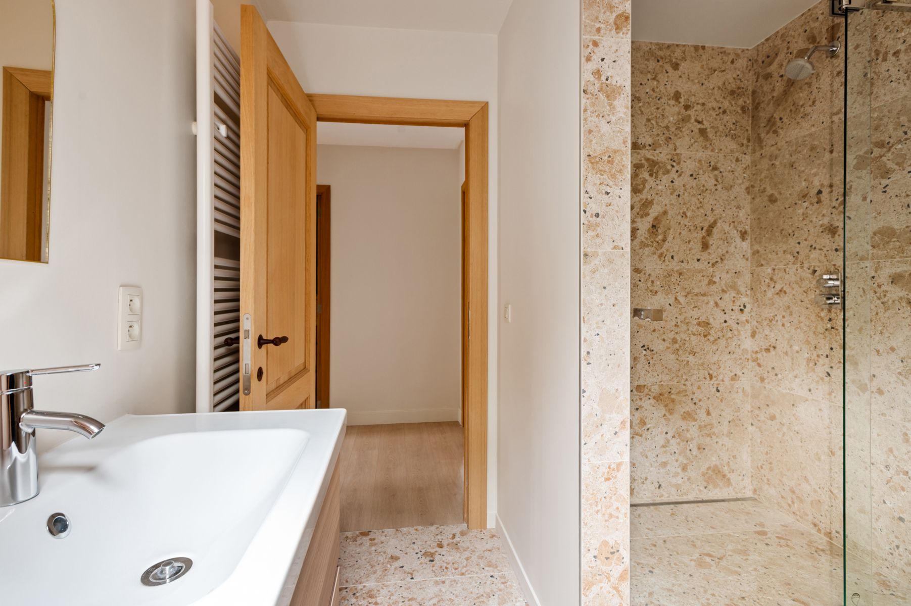 Instapklare energiezuinige woning in pastorijstijl nabij het centrum  foto 22
