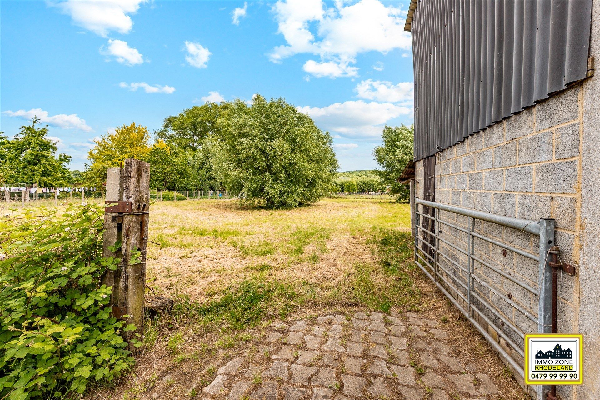 Charmante halfopen woning met ruime tuin foto 28