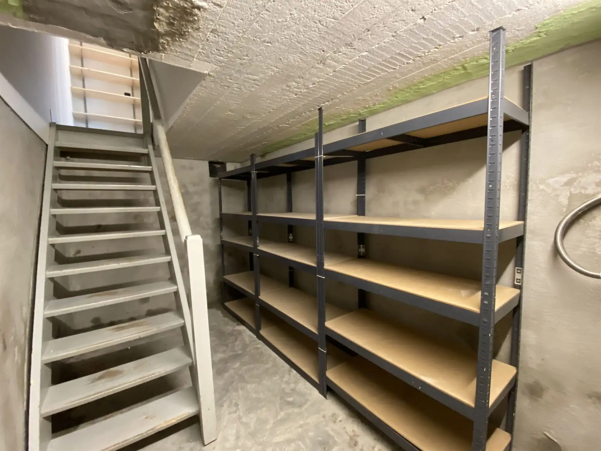 prachtig gerenoveerde woonst met 5 slaapkamers en 2 garages foto 14