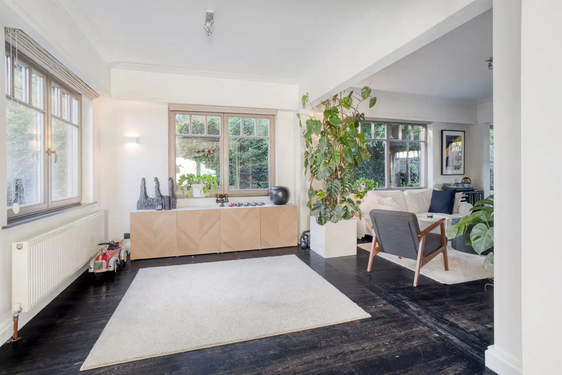 Prachtig gerenoveerde woning op een centrale ligging! foto 6