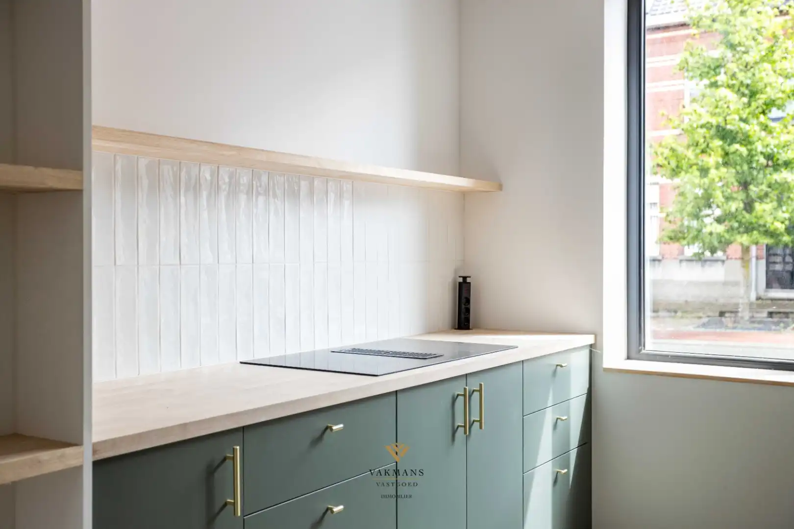 Een vernieuwd huis met 3 slaapkamers en garage foto 10