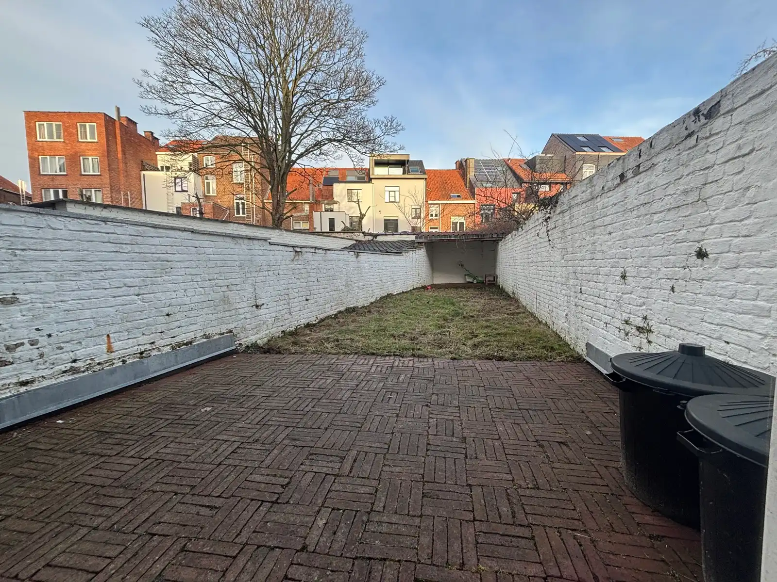 Moderne studio met tuin foto 6