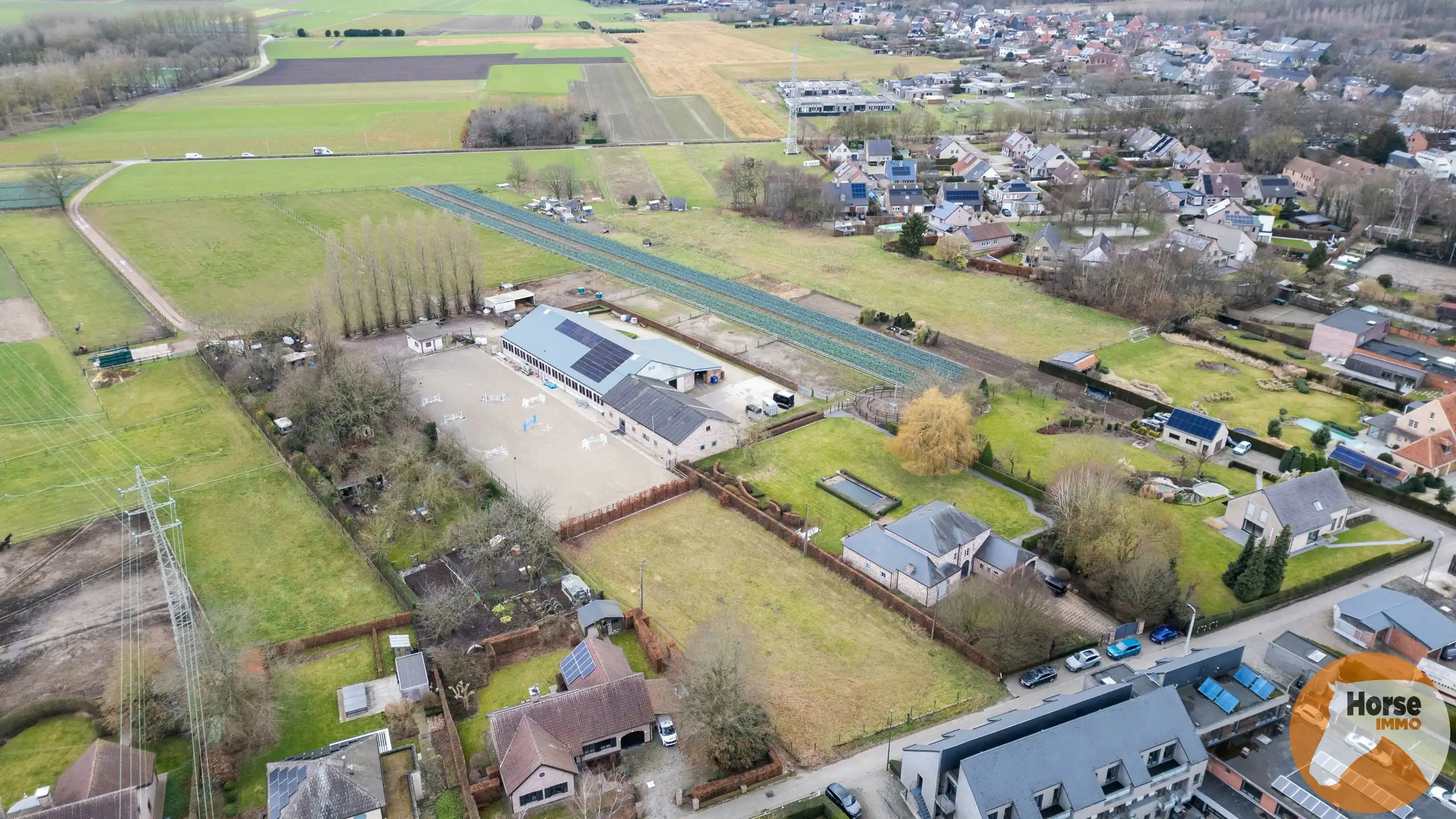 BORNEM – Professionele paardenaccommodatie met villa op 3HA foto 11