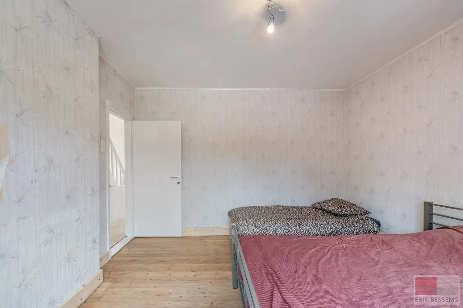 Charmante op te frissen woning met veel potentieel, met een woonoppervlakte van 169 m² foto 18