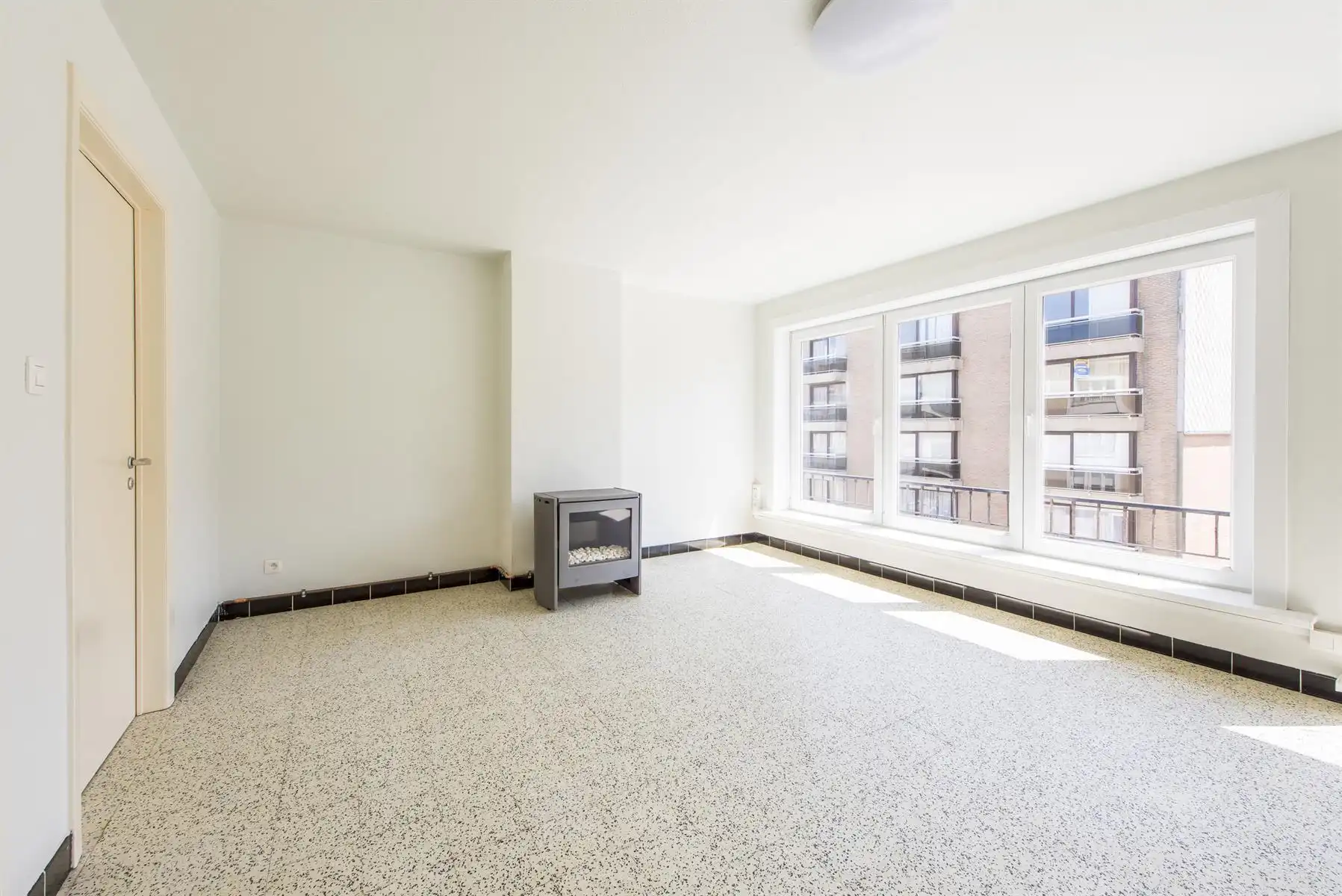 Vernieuwd appartement met rustige ligging te Koksijde-Bad foto 3