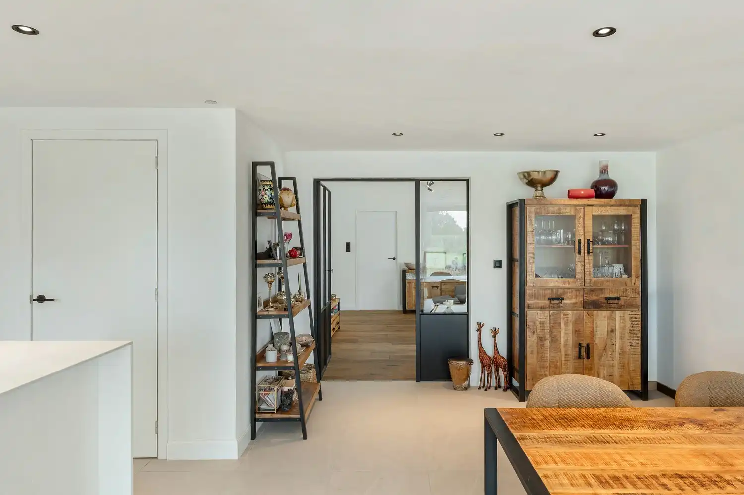 Instapklare gezinswoning met 4 slaapkamers op een perceel van 897 m² nabij het centrum van Itegem foto 15