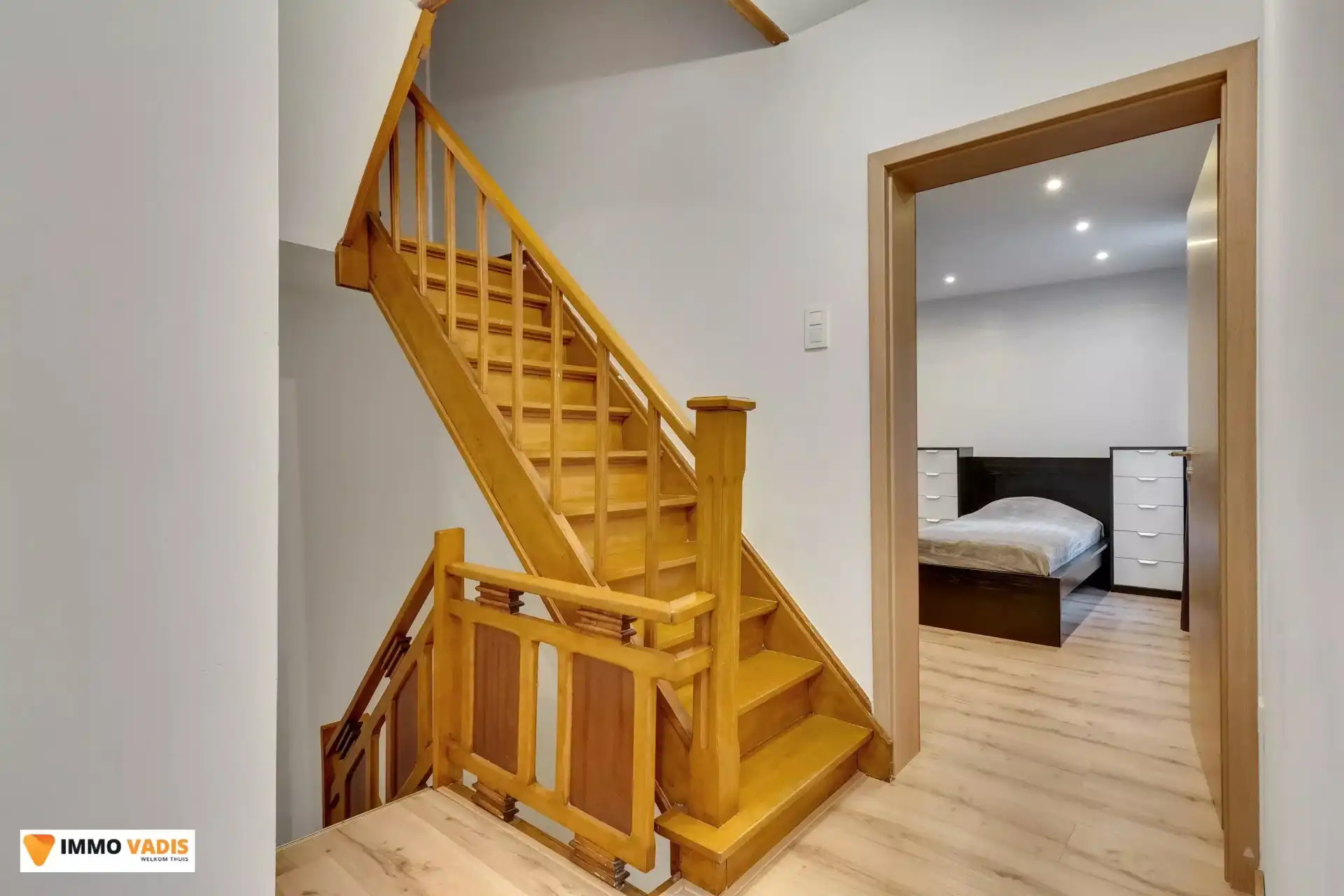 commercieel pand met woning/ investeringsvastgoed Bilzen foto 13