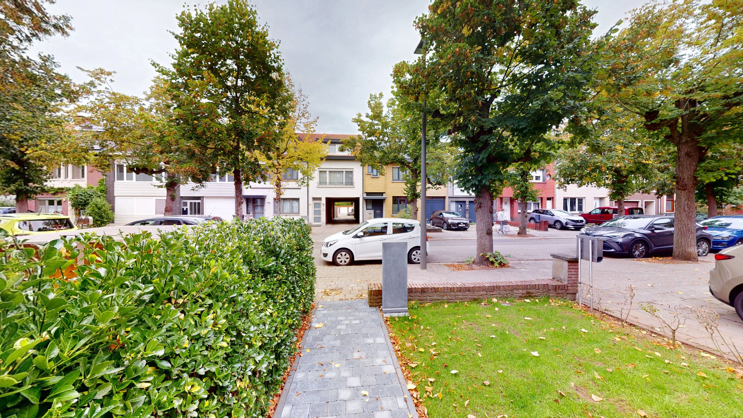 EKEREN - Gerenoveerd huis met zonnige tuin  foto 8
