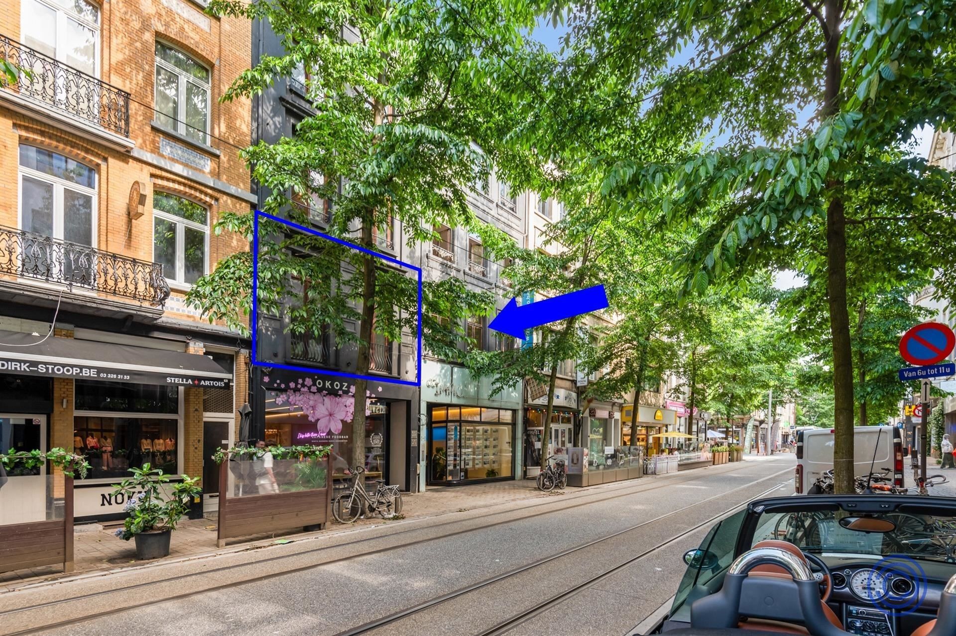 Stijlvol appartement met 2 slaapkamers en gezellig terras – hartje Antwerpen! foto 10