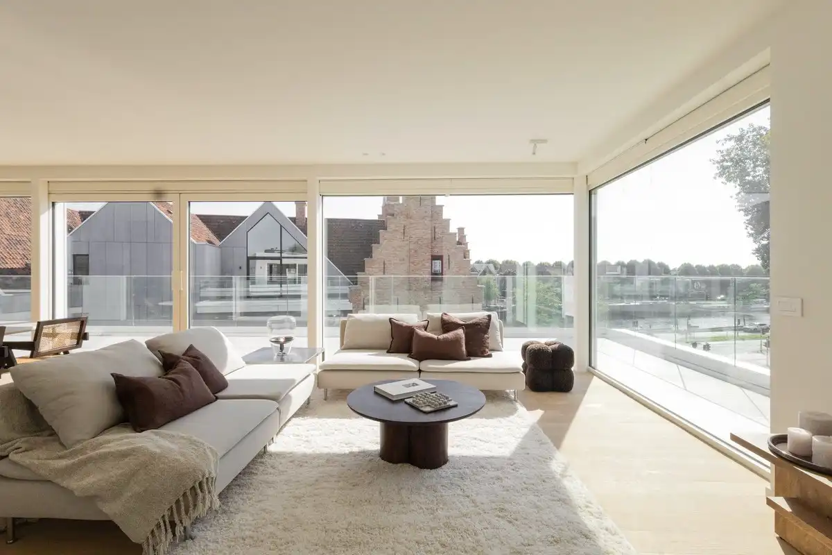 Hectaar realiseert Residentie De Gendarmerie: een modern nieuwbouwproject in combinatie met een klasse volle renovatie op de hoek van de Sint-Pieterskaai met de Vaartstraat te Brugge. foto 5
