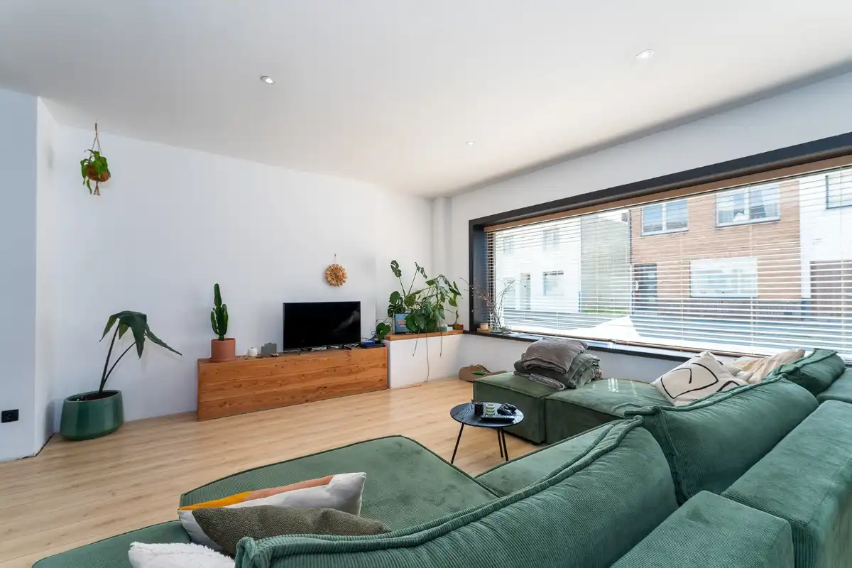 Ruime gerenoveerde woning met 4 slaapkamers in het centrum foto 5