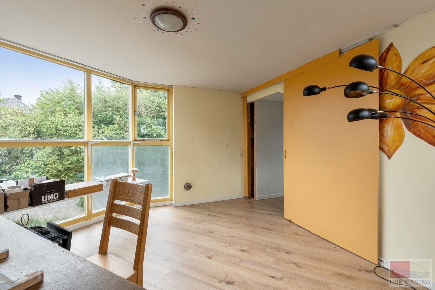 Gedeeltelijk gerenoveerde woning dat kan dienst doen als kangoeroe-woning. foto 19