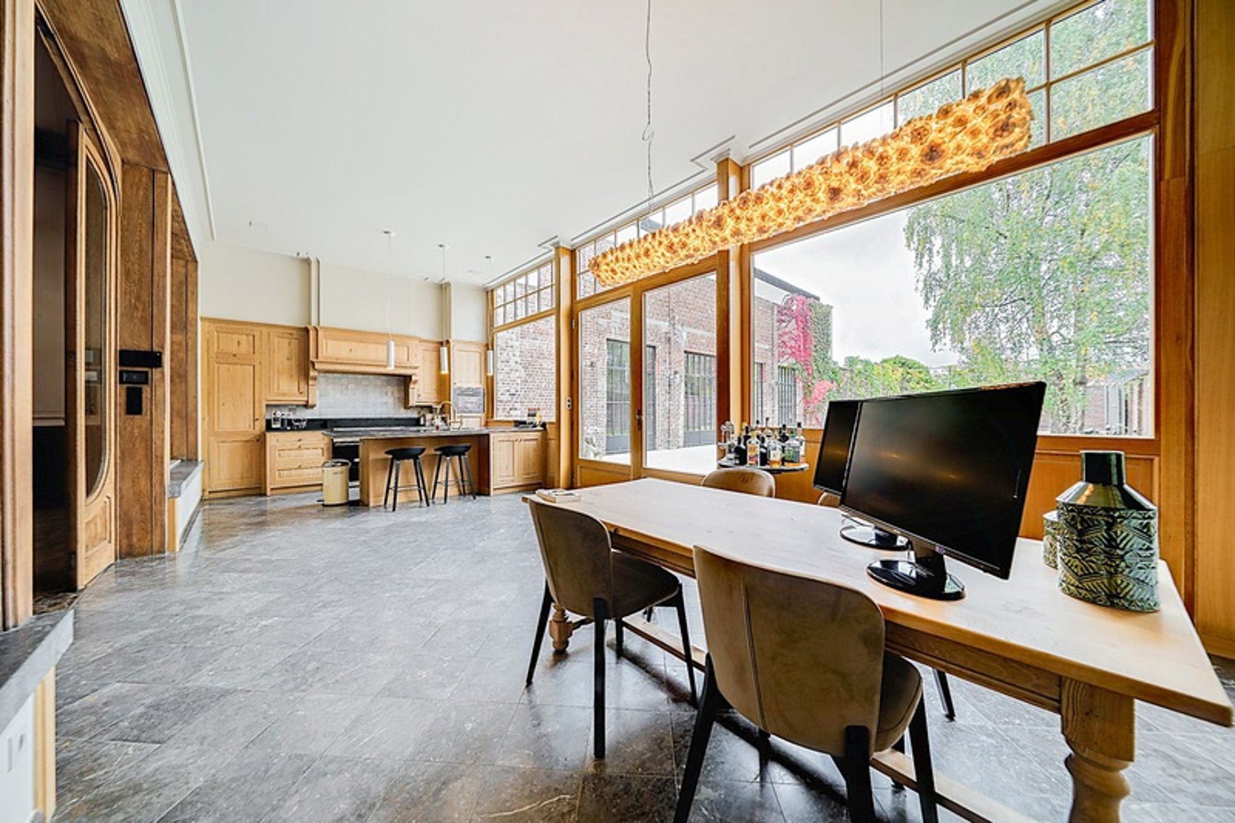 Prachtige herenwoning met tuin en garage! foto 15