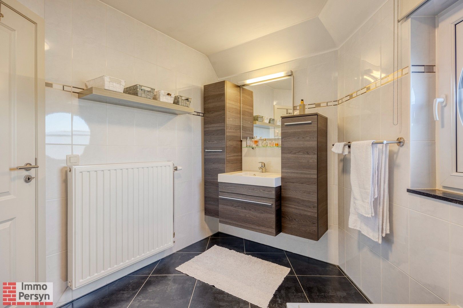 instapklaar appartement, 2 slpkmrs, lift, berging en garage foto 13