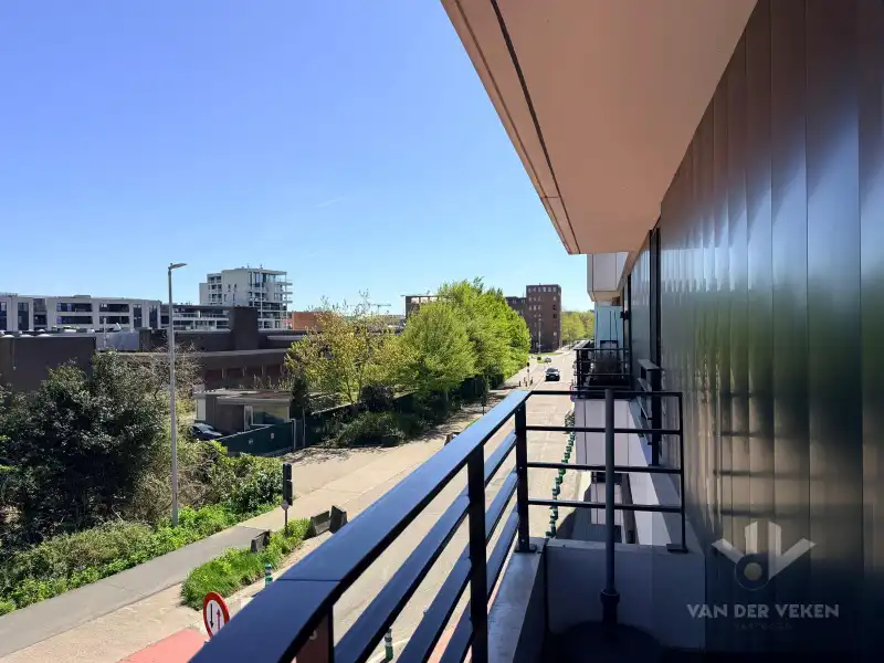 STUDIO OP EEN TOPLOCATIE!! foto 10