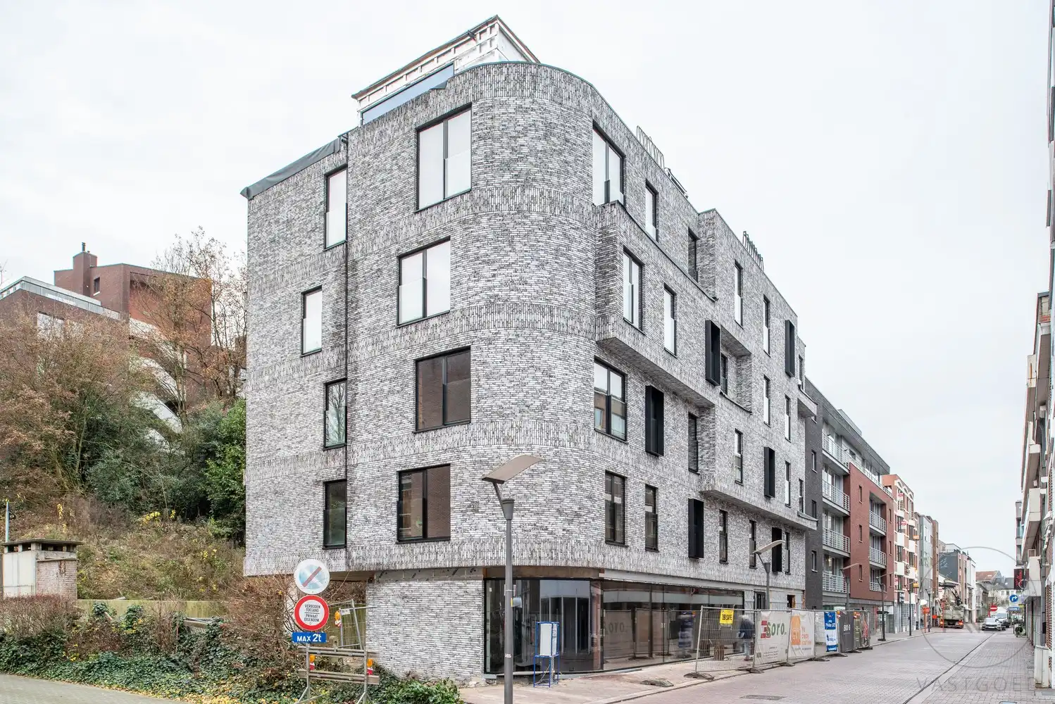 Nieuwbouw appartement centrum Genk met autostaanplaats! foto 2