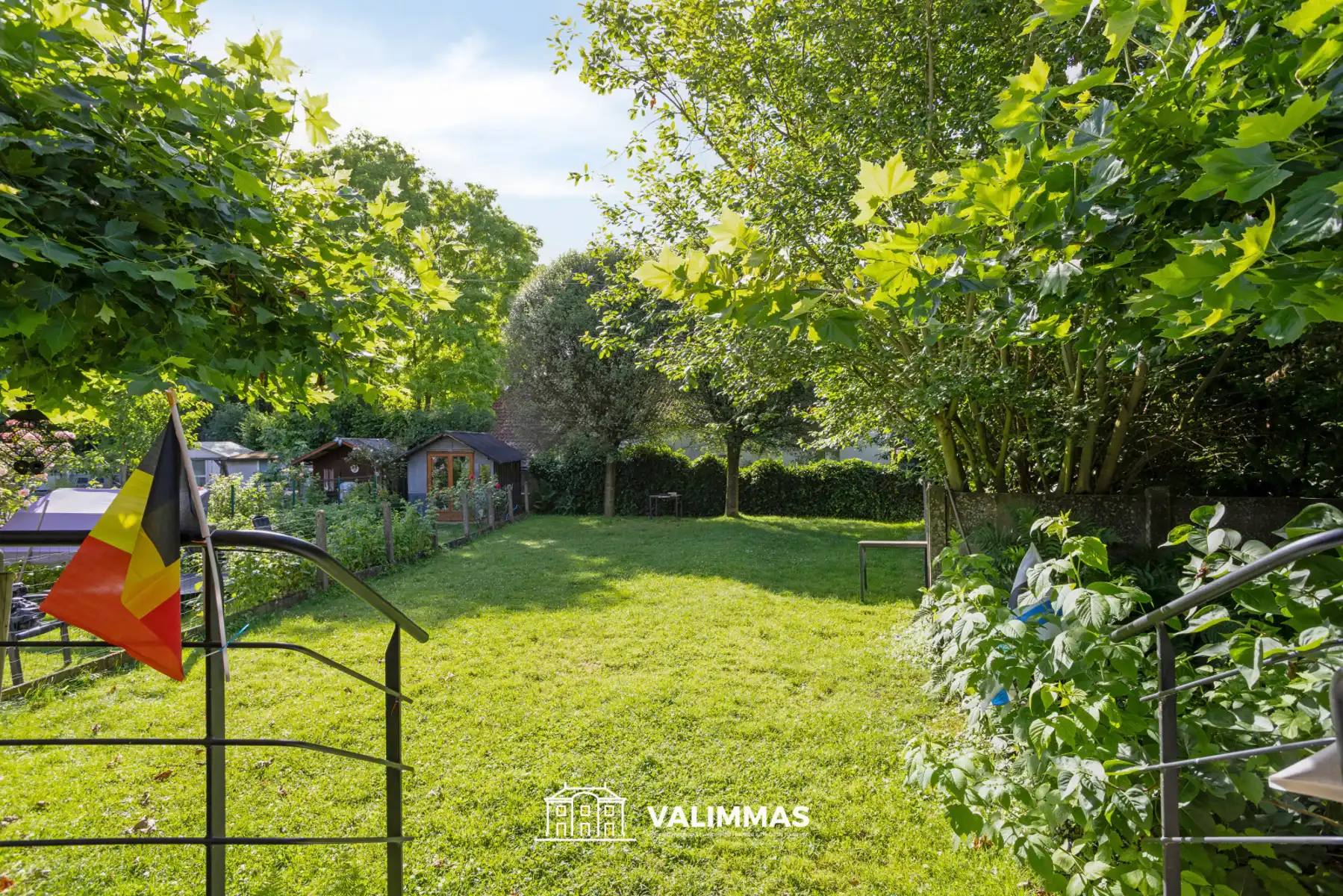 Ruime en verzorgde handelswoning met terras en tuin...  foto 17