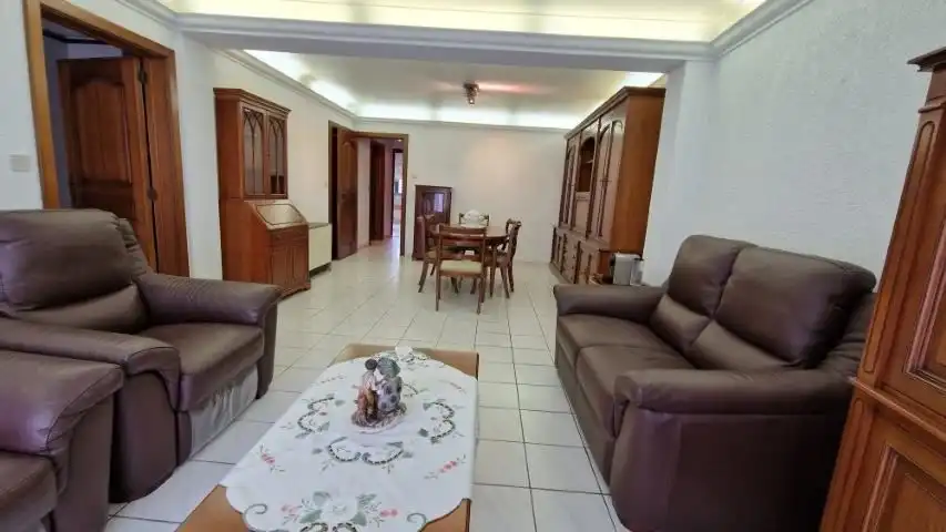 Praktisch ingericht en ruim APPARTEMENT met 2 slaapkamers, mooie leefruimten en garage in centrum van Tienen. foto 11