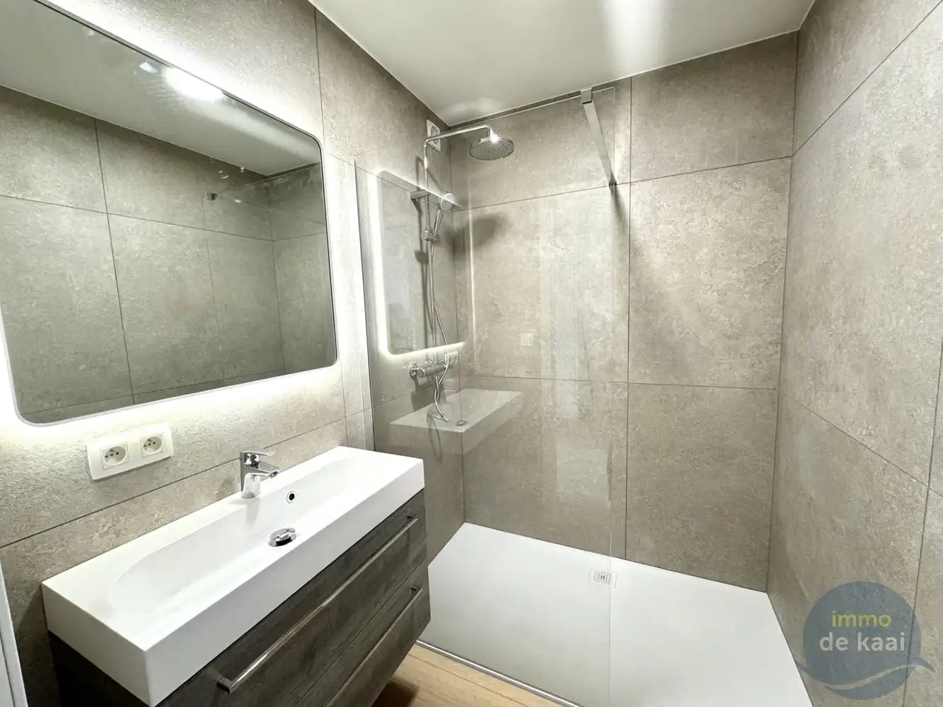 Appartement te huur foto 13