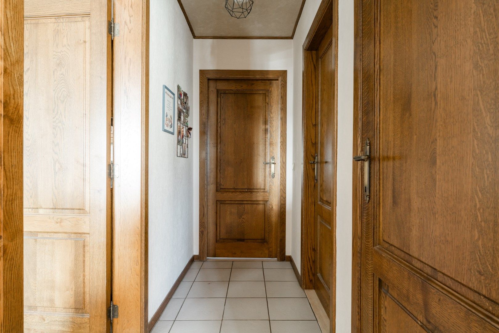 Ideaal investerings- of startersappartement zonder renovatieverplichting en met lift te koop! foto 9