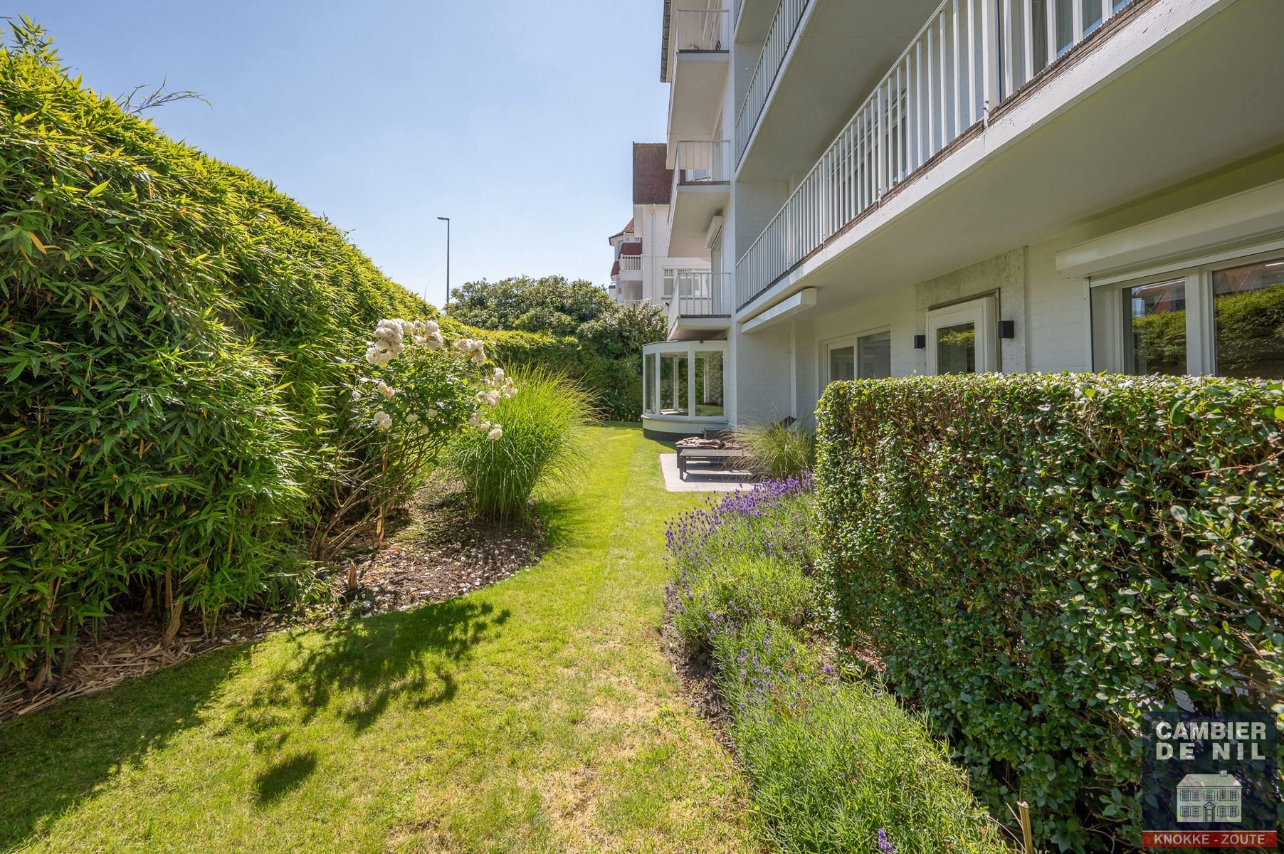 Prachtig hoekappartement met tuin in het Zoute foto 19